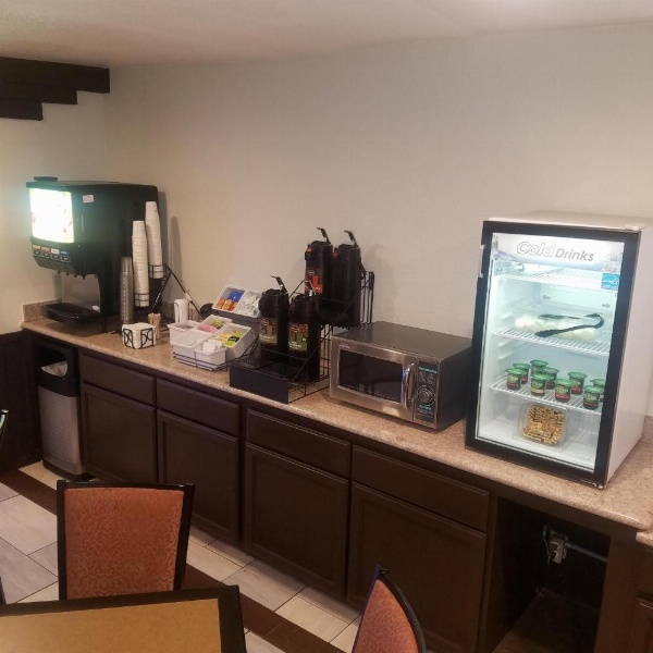 SureStay Hotel by Best Western Hollister image 12