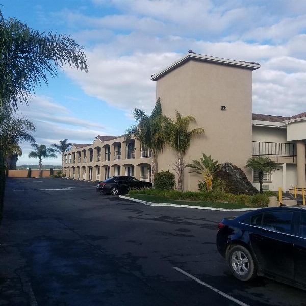 SureStay Hotel by Best Western Hollister image 2