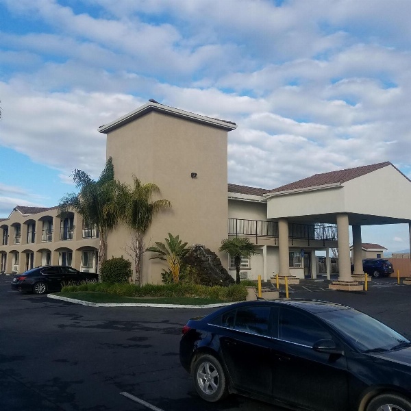 SureStay Hotel by Best Western Hollister image 3